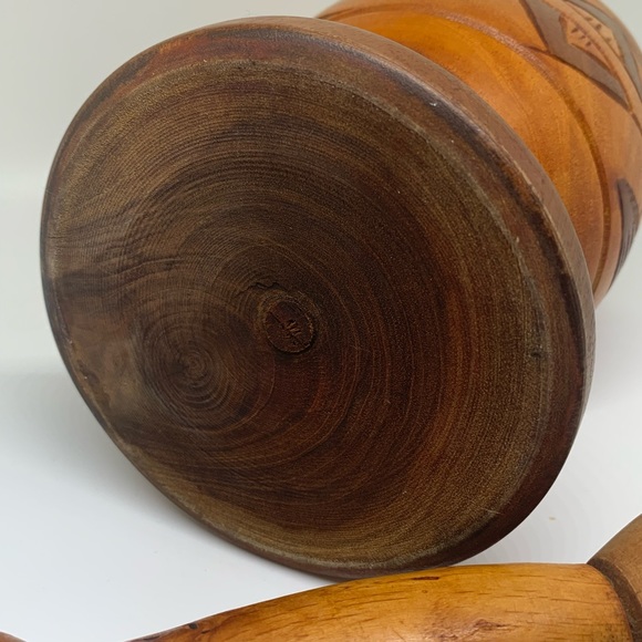 Vintage Hand Carved Wood Footed Mortar and Pestle Set! - Picture 7 of 11
